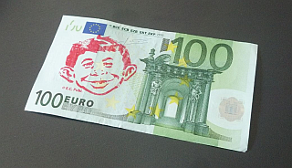 MAD versteigert 100 Euro